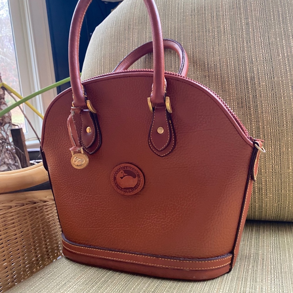 Dooney and Bourke pebbled leather bag